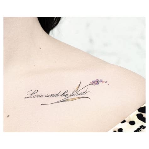 tatoo para mujeres en el pecho|Tatuajes de mujer en el pecho